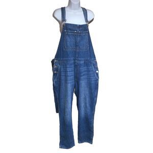GAP Medium Wash Straight Leg Denim Overalls Size XL Short Capri Baggy